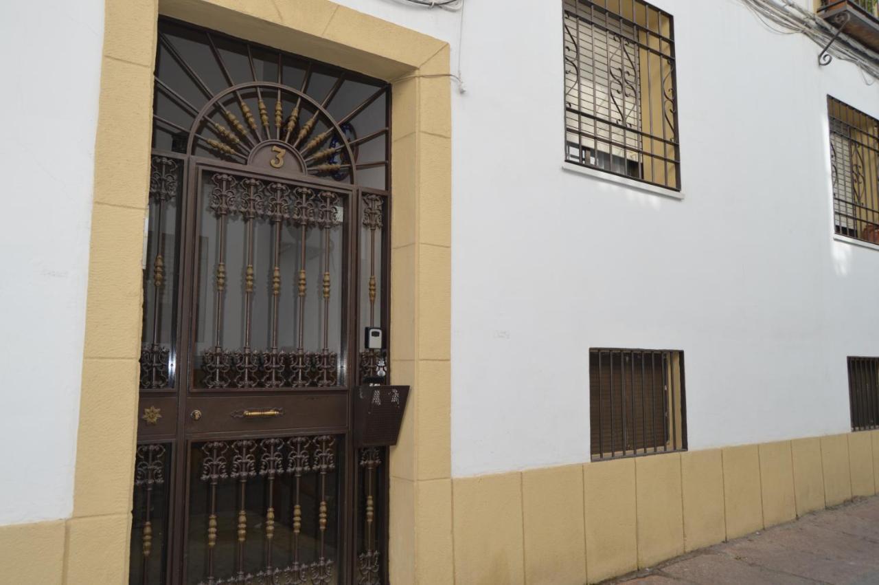 Puerta Sevilla Parking Gratis قرطبة المظهر الخارجي الصورة