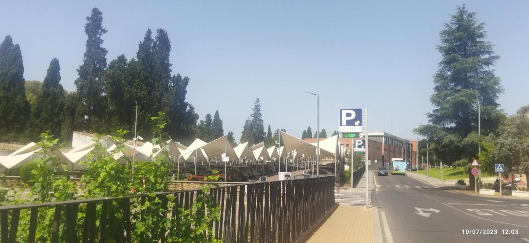 Puerta Sevilla Parking Gratis قرطبة المظهر الخارجي الصورة
